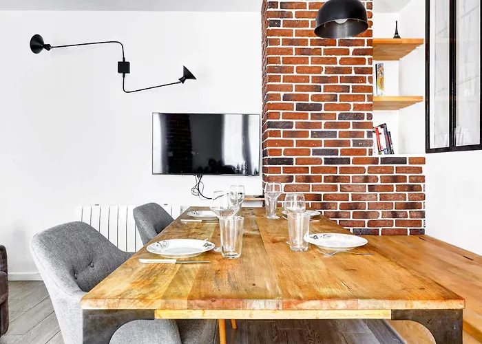 Maison Dartiste A Proximite De La Gare De Lyon Apartamento *